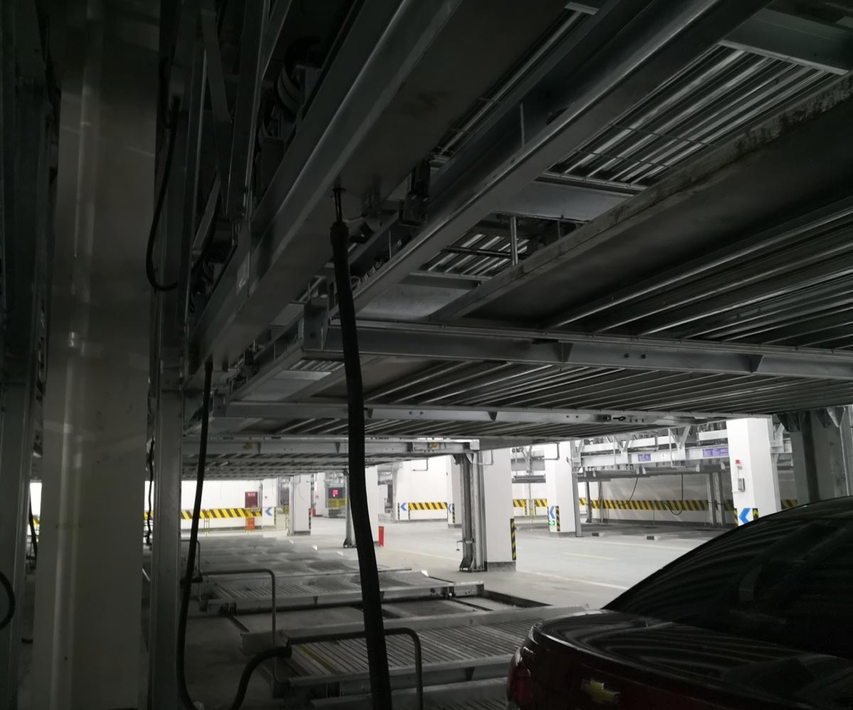 三层升降横移机械停车场